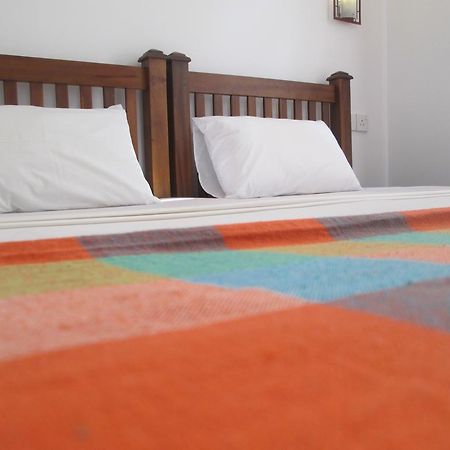 Bay Reach Home Stay Велигама Экстерьер фото