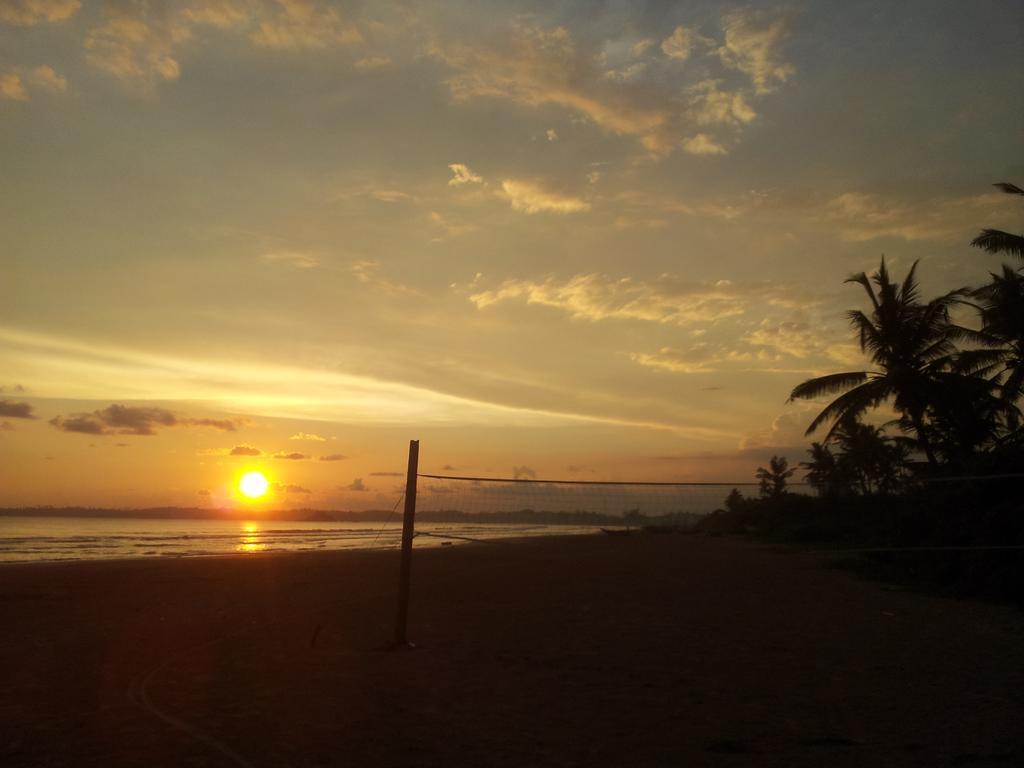 Bay Reach Home Stay Велигама Экстерьер фото