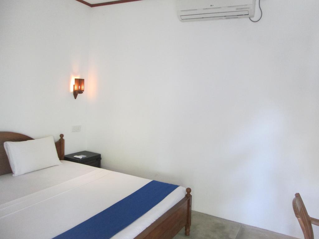 Bay Reach Home Stay Велигама Экстерьер фото