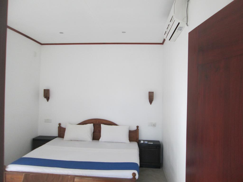 Bay Reach Home Stay Велигама Экстерьер фото