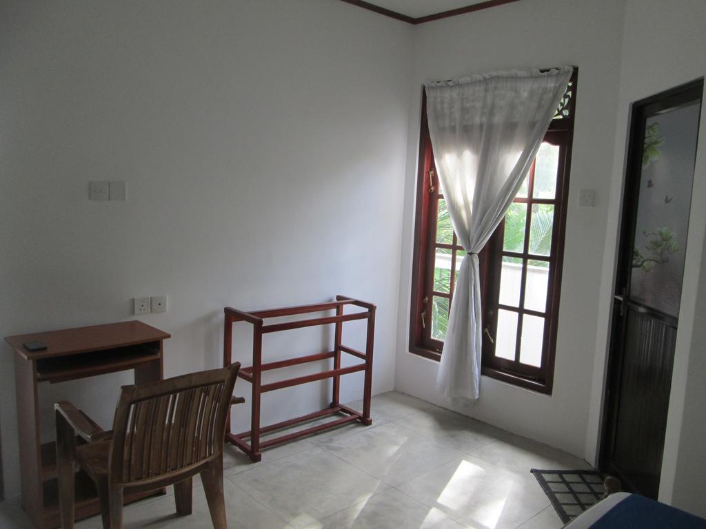 Bay Reach Home Stay Велигама Экстерьер фото