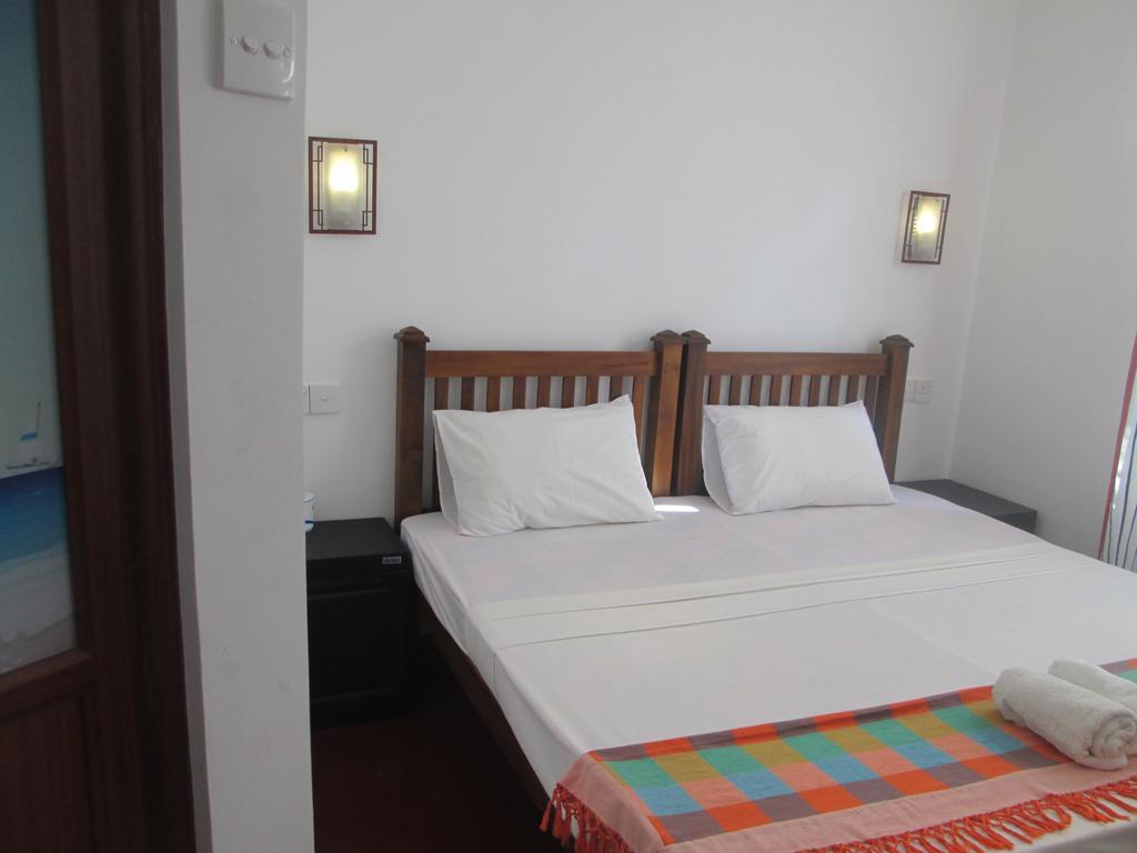 Bay Reach Home Stay Велигама Экстерьер фото