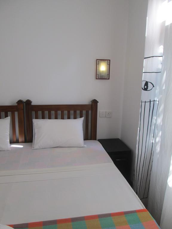 Bay Reach Home Stay Велигама Экстерьер фото