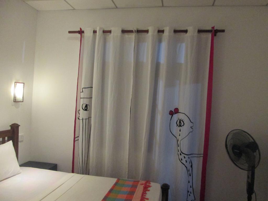 Bay Reach Home Stay Велигама Экстерьер фото